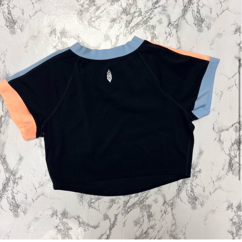 Free People Movement Athletic Crop Top. Size Small - Picture 3 of 3
